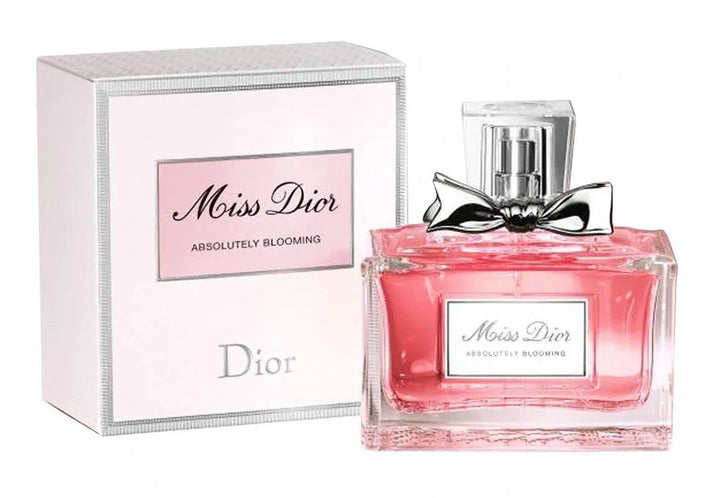 Miss Dior + Yara + Coco Chanel + perfumero